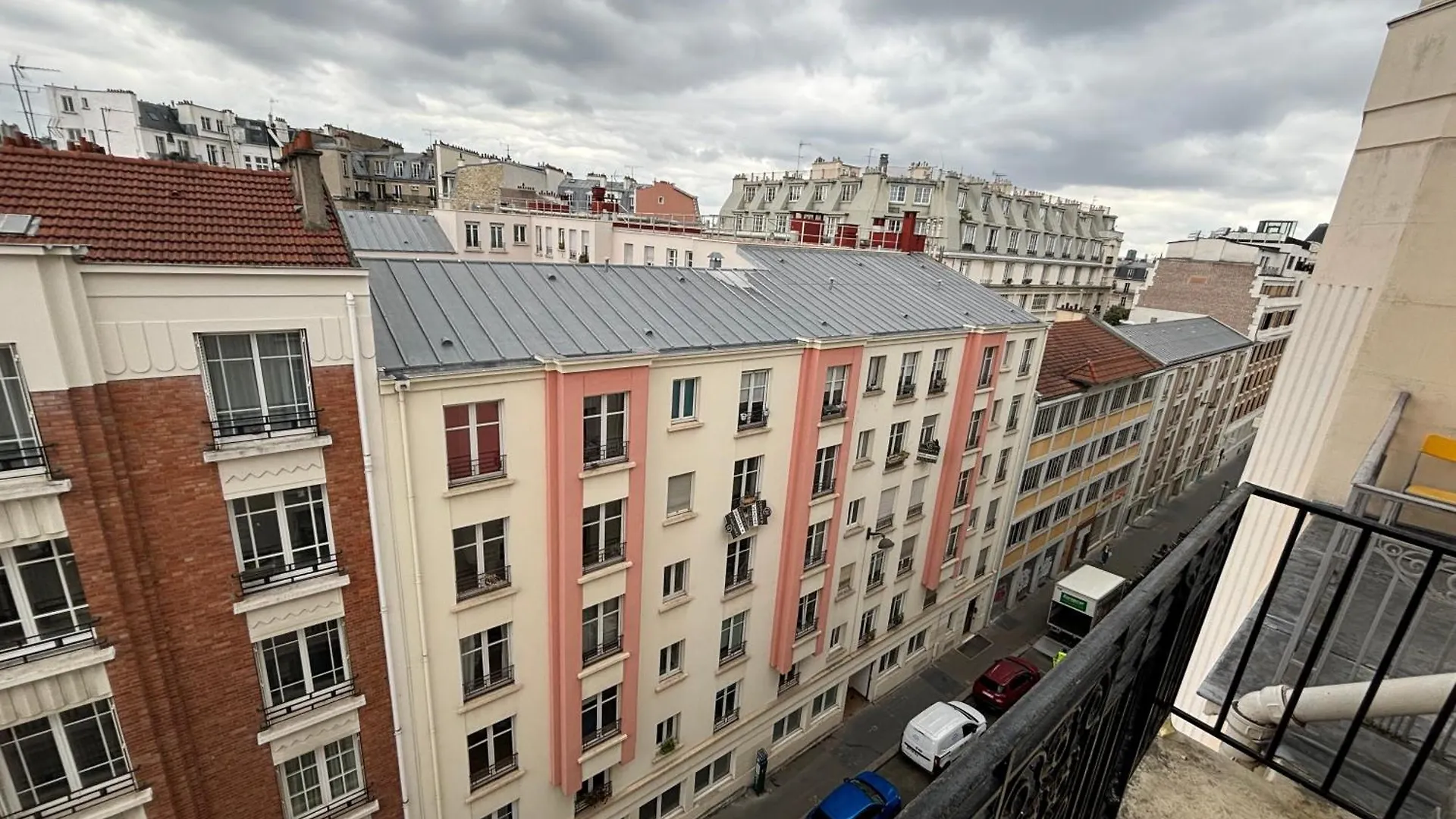 Apartment Republique Rue Des Bluets *